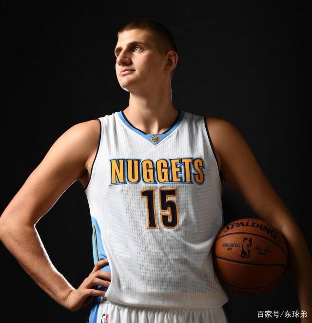 关于九游欢乐APP:凯尔特人队防守策略:如何限制约基奇的传球?的信息 关于九游欢乐APP:凯尔特人队防守策略:如何限制约基奇的传球?的信息