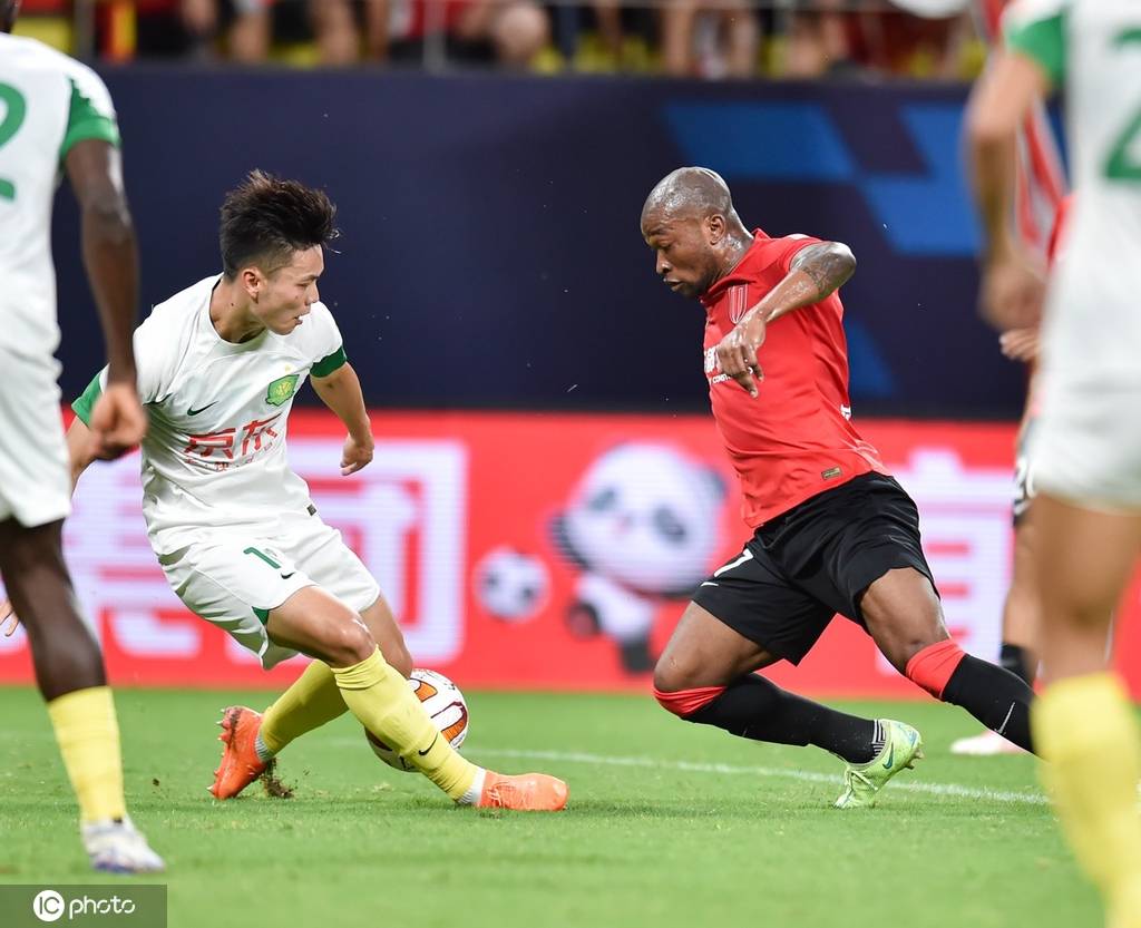 九游欢乐官方网站:年轻门将韩佳奇心理素质训练与抗压能力提升的简单介绍