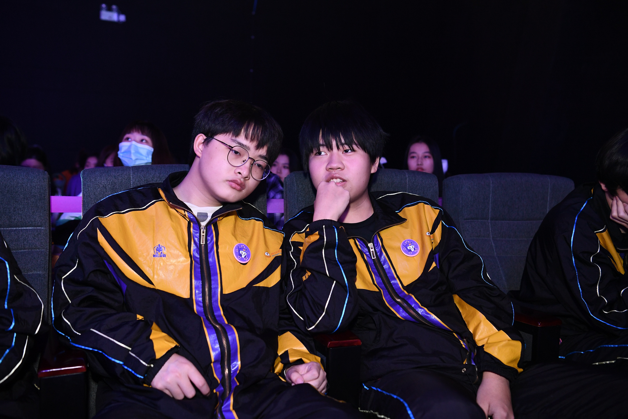 jiuyou.com:首届电竞体验日：粉丝与职业选手面对面的简单介绍