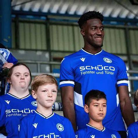 九游欢乐首站：德甲帕德博恩的进攻风格与战术演变的简单介绍