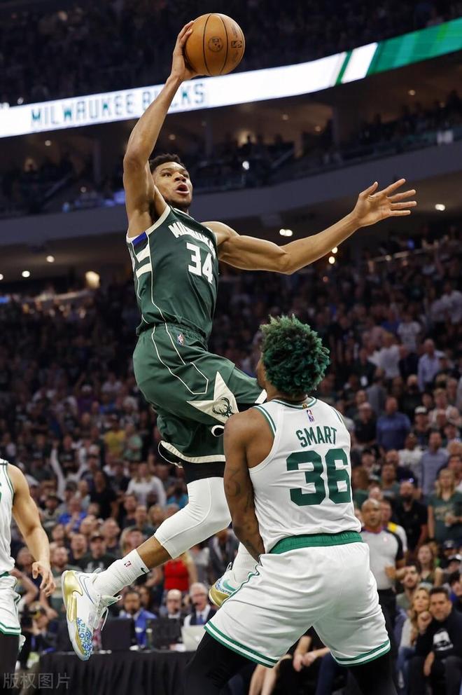 九游欢乐APP：凯尔特人队防守策略：如何限制字母哥的内线冲击？