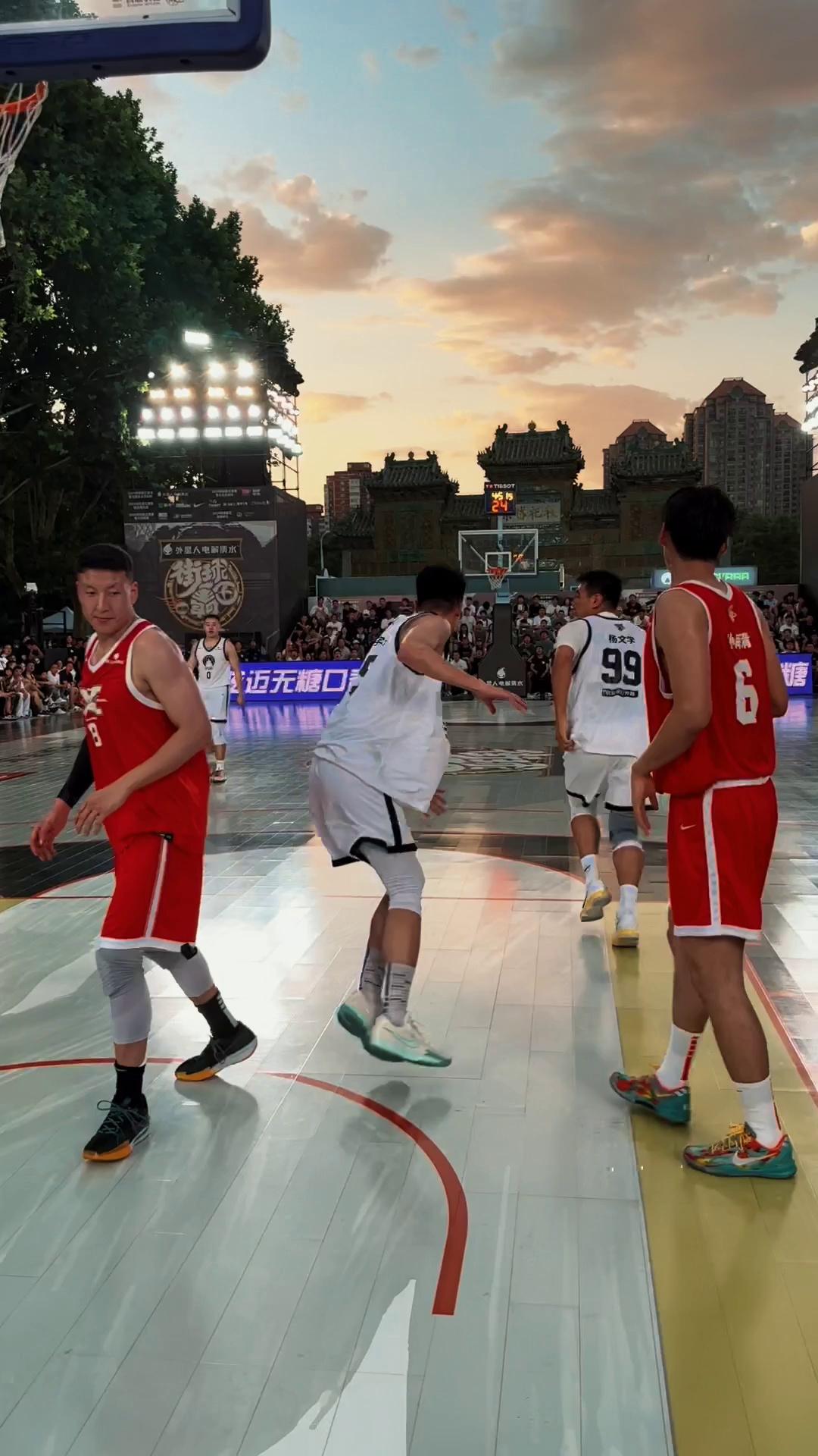 九游欢乐平台：CBA选秀大会临近，各队积极备战