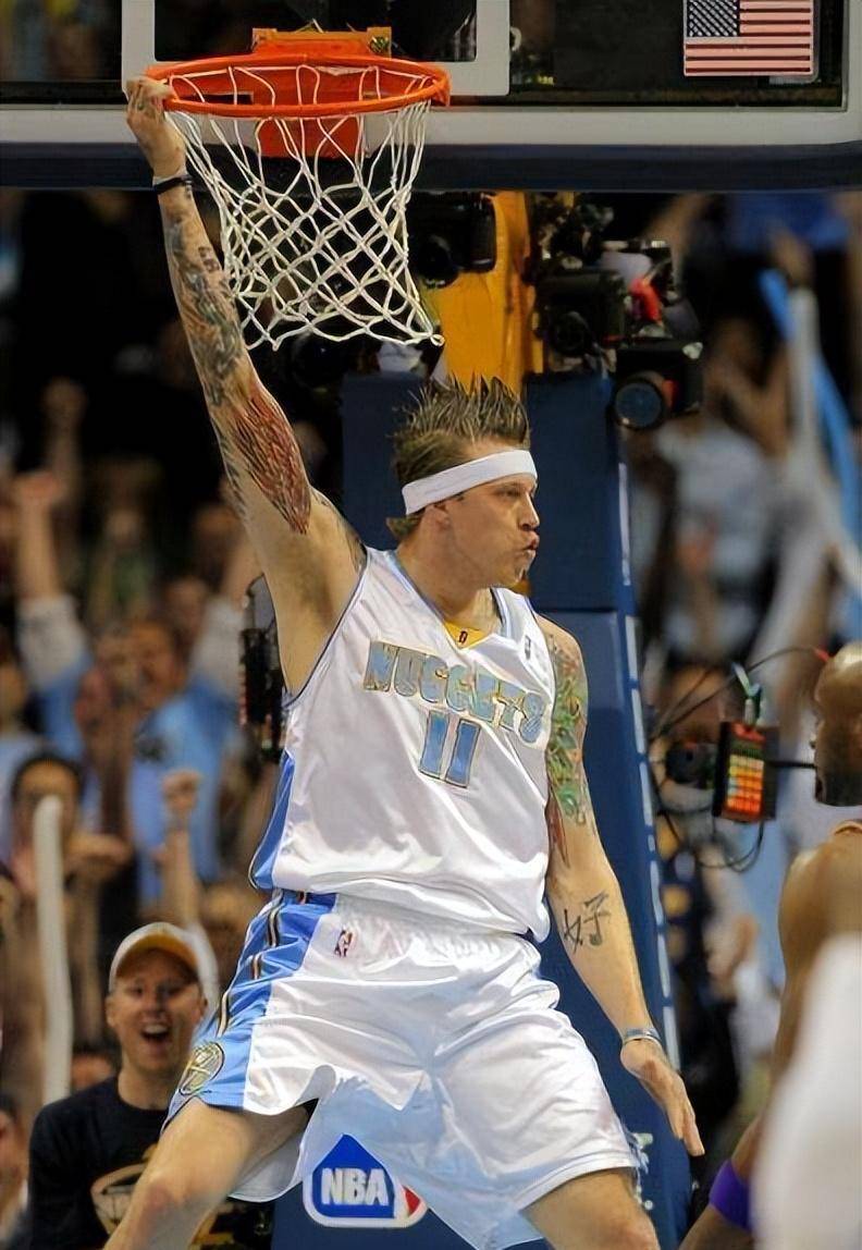 九游欢乐官方网站:归化球员洛国富“激情四射”？球迷：除了激情，还有啥？