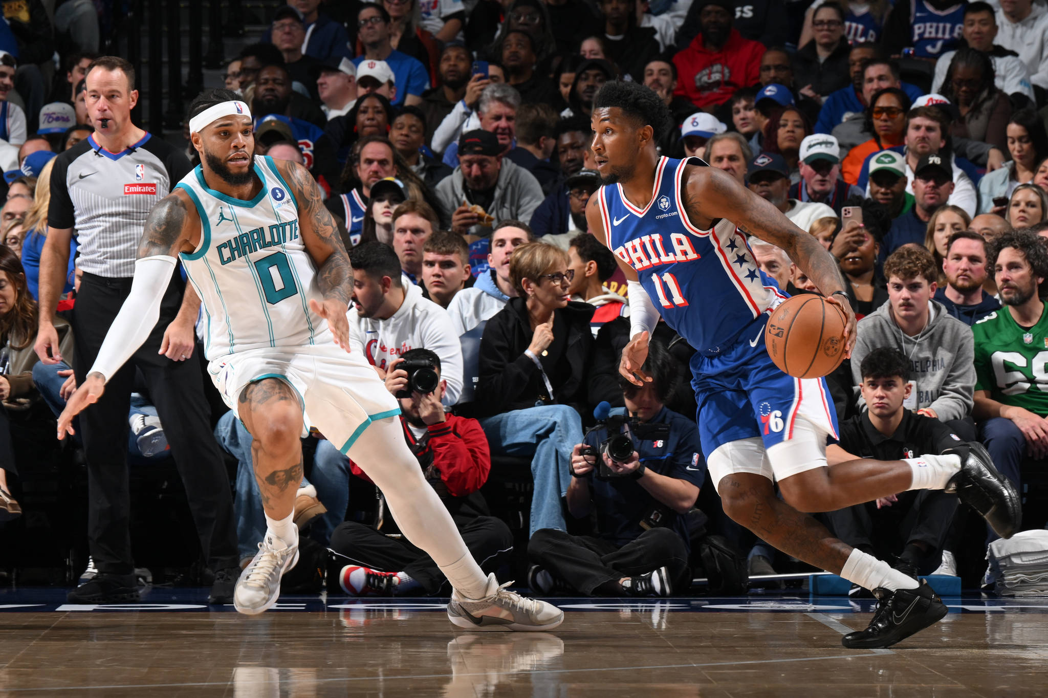 包含九游欢乐APP：76人新赛季首战：恩比德能否率队战胜凯尔特人？的词条