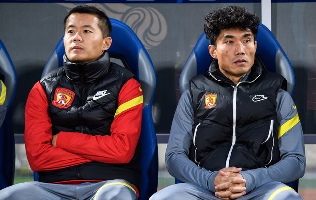 九游欢乐官方网站:广州恒大队“全华班”成“笑话”，球迷：没“外援”，啥也不是！的简单介绍