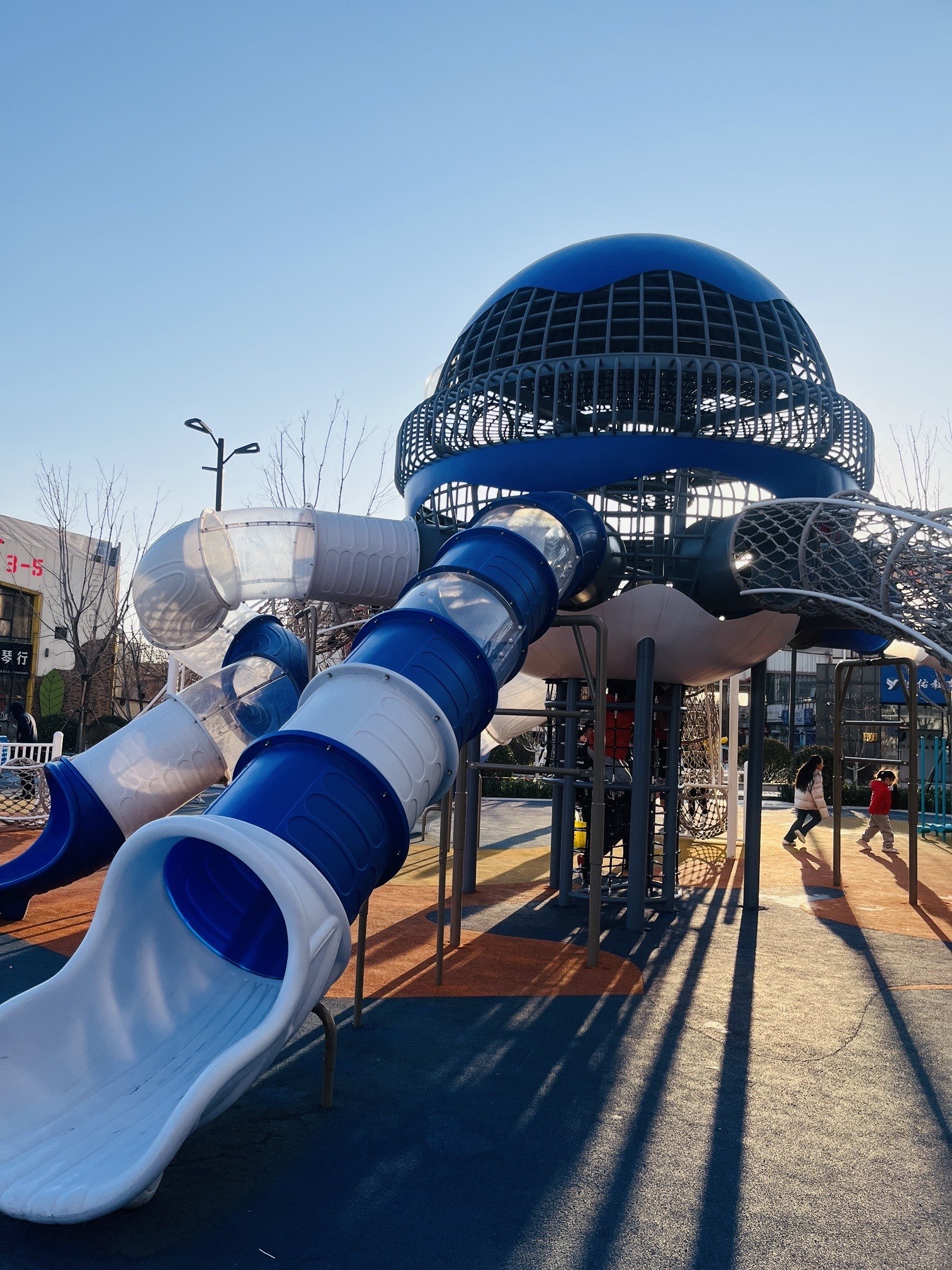 九游欢乐平台:篮球主题公园的建设:打造城市运动新地标的简单介绍 九游欢乐平台:篮球主题公园的建设:打造城市运动新地标的简单介绍