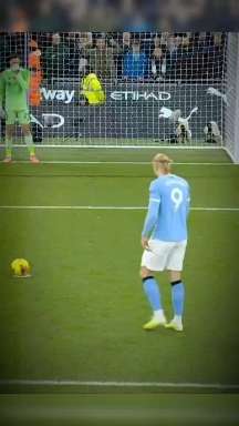 关于九游欢乐官方网站:韩佳奇：在比赛中扑出点球，力保球门不失的信息